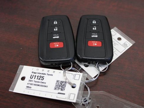 Used 2021 Toyota Camry XSE FWD image 31