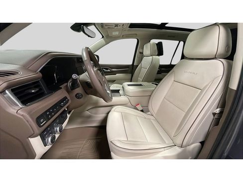 Used 2021 GMC Yukon Denali w/ Denali Ultimate Package AWD/4WD image 12