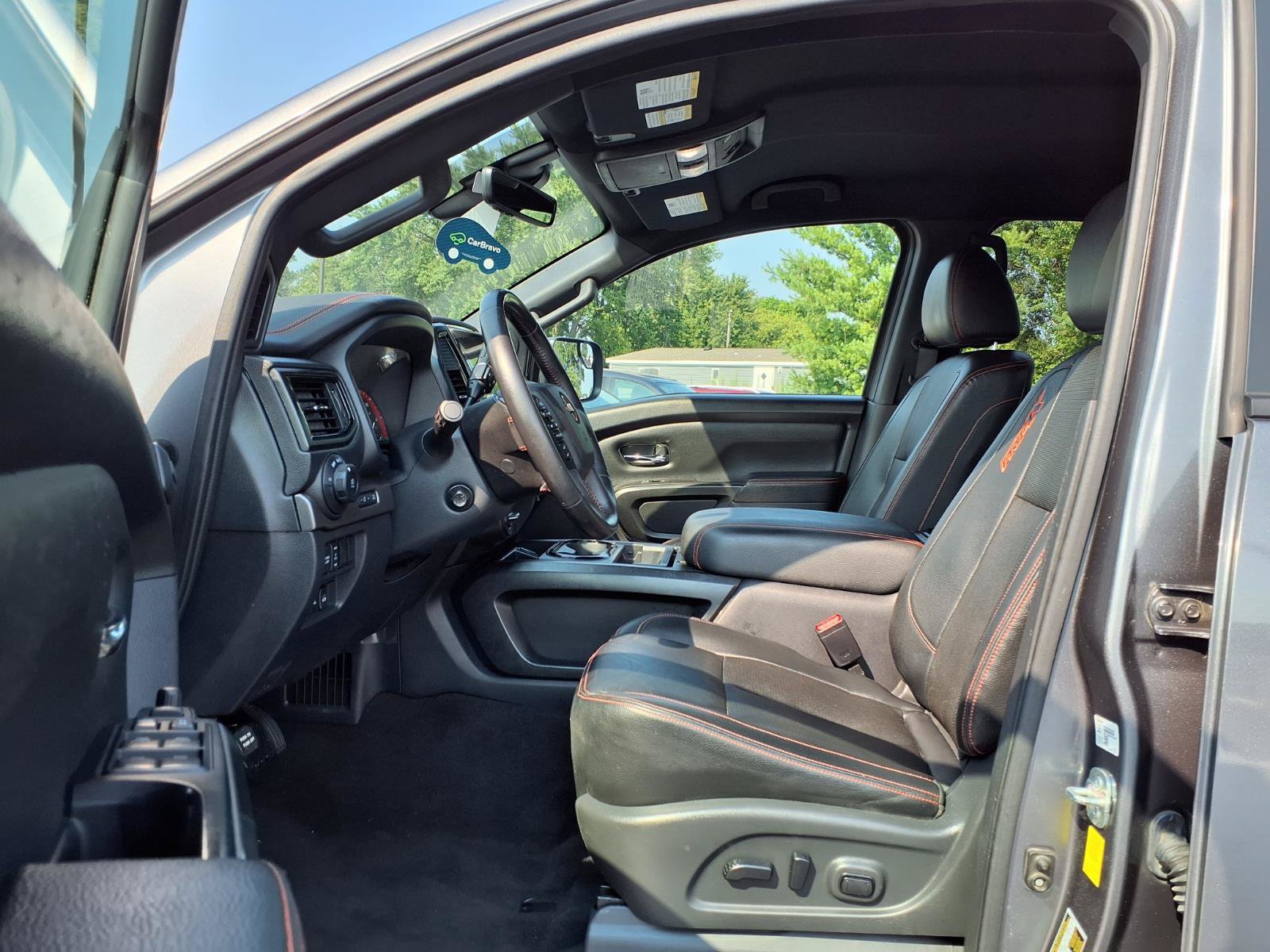 Used 2023 Nissan Titan PRO-4X w/ Pro-4x Convenience Package AWD/4WD image 20