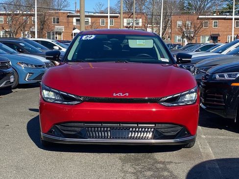 Used 2022 Kia EV6 Wind image 5