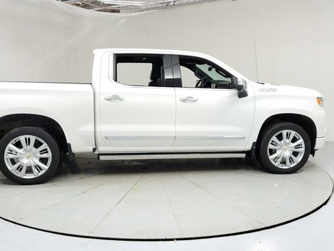 Certified 2023 Chevrolet Silverado 1500 High Country AWD/4WD image 6