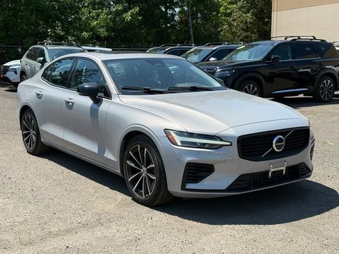 Used 2023 Volvo S60 T8 Core AWD/4WD image 1