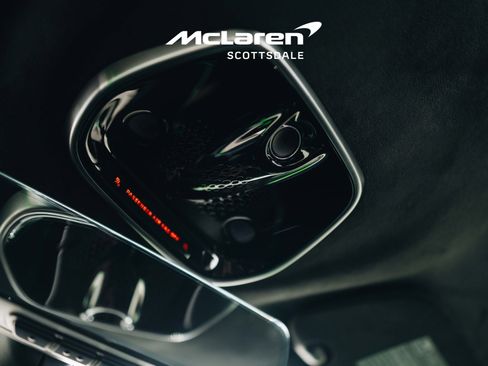 Used 2025 McLaren Artura image 36