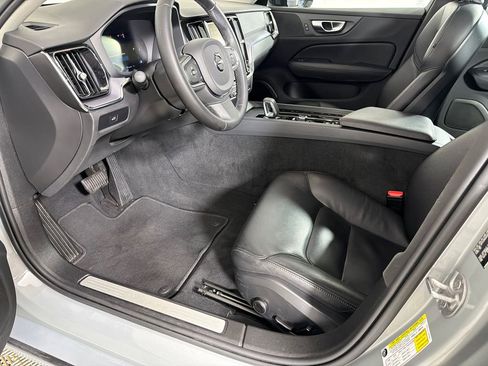 Used 2024 Volvo S60 B5 Core image 11
