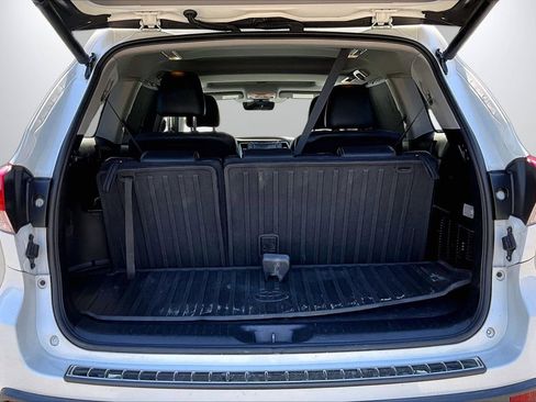 Used 2017 Toyota Highlander XLE w/ Protection Package #3 AWD/4WD image 27