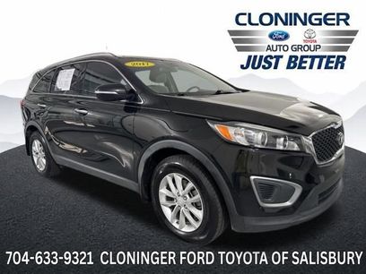 Used 2017 Kia Sorento FWD w/ LX Convenience Package