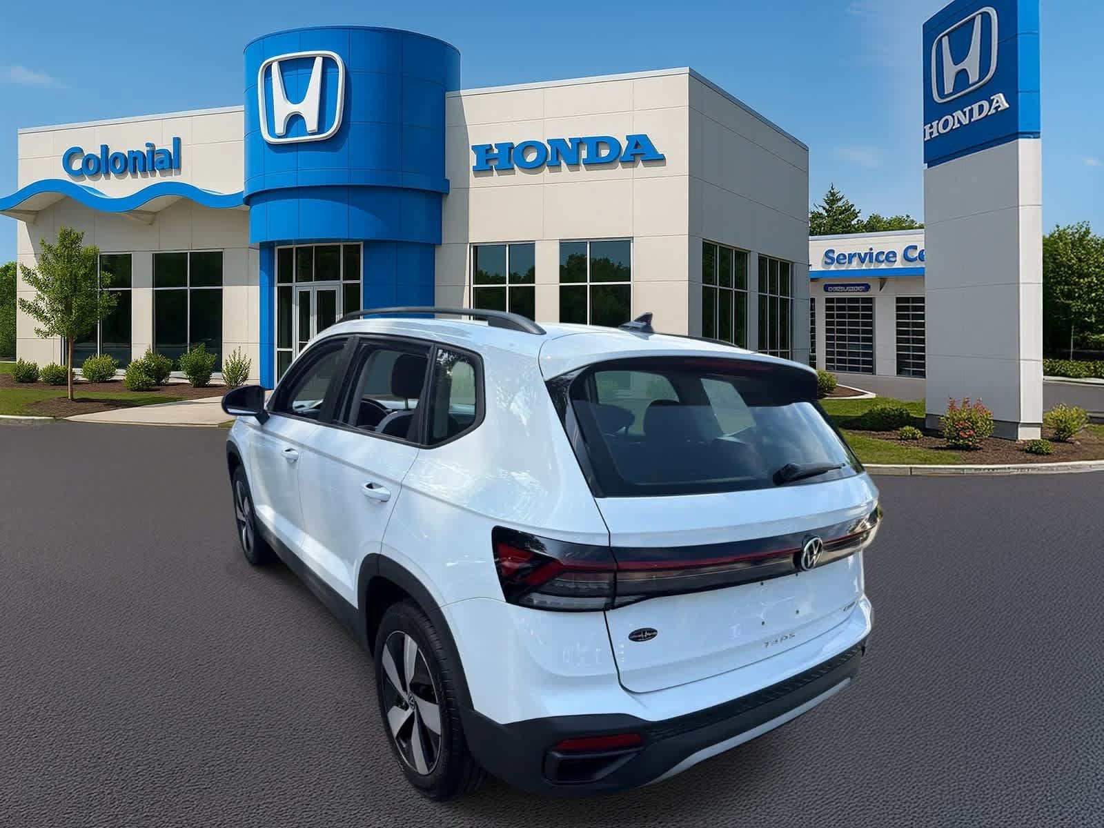 Used 2025 Volkswagen Taos S AWD/4WD image 4