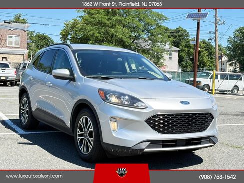 Used 2020 Ford Escape SEL FWD image 4
