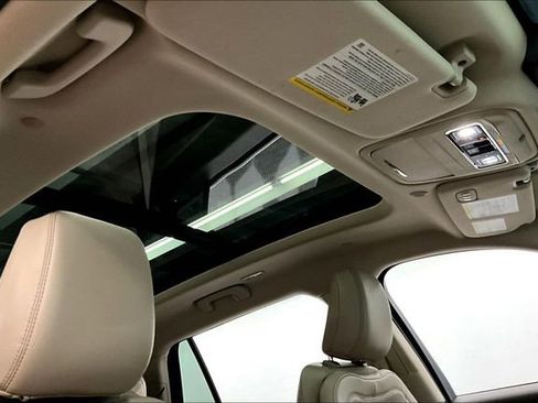 Used 2024 Lincoln Aviator Reserve image 19