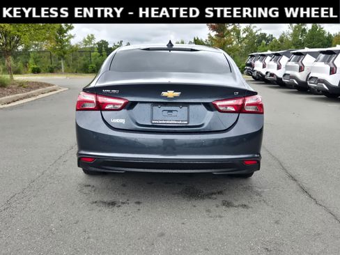 Used 2020 Chevrolet Malibu LT w/ Leather Package image 6