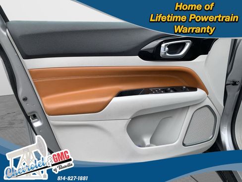 Used 2022 Jeep Compass Limited image 13