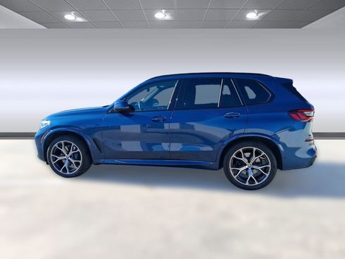 Certified 2022 BMW X5 sDrive40i w/ M Sport Package image 2