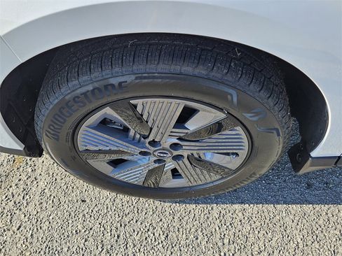 New 2025 Nissan Murano SL image 16