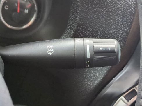 Used 2017 Jeep Wrangler Unlimited Sahara w/ Connectivity Group image 25