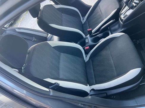 Used 2021 Nissan Versa SV image 18