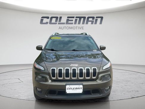Used 2015 Jeep Cherokee Latitude w/ Comfort/Convenience Group AWD/4WD image 8