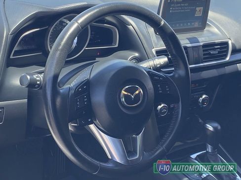 Used 2016 MAZDA MAZDA3 i Touring w/ Popular Equipment Package FWD image 23
