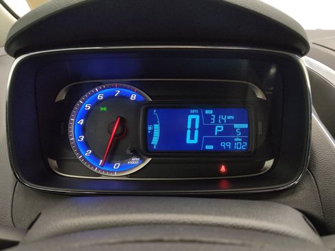 Used 2015 Chevrolet Trax LTZ FWD image 23