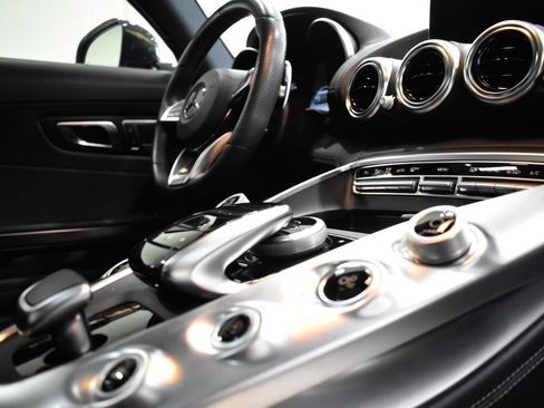 Used 2017 Mercedes-Benz AMG GT Coupe image 24