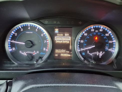 Used 2019 Toyota Highlander LE image 20