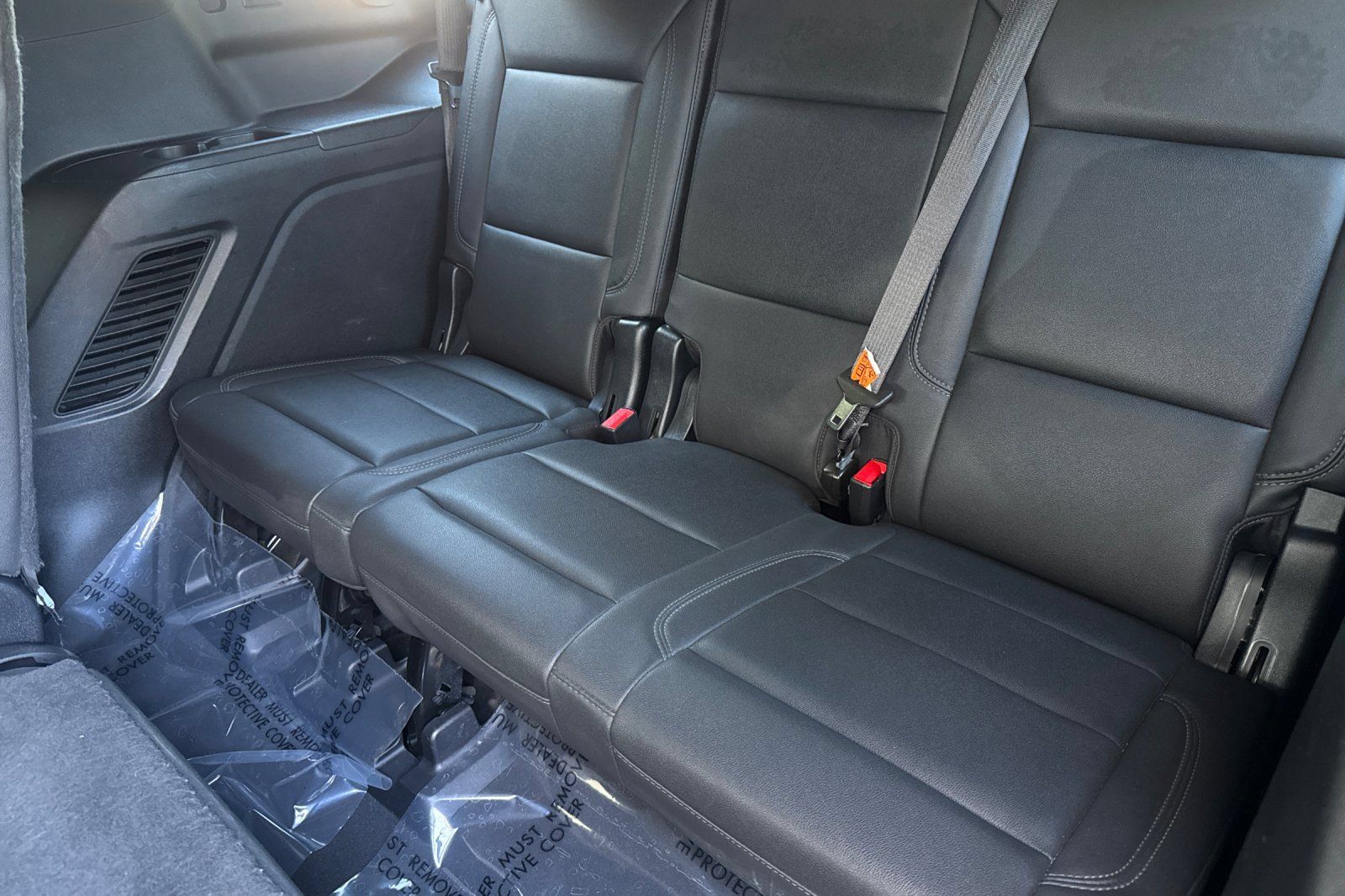 Used 2023 Chevrolet Tahoe LT w/ Luxury Package AWD/4WD image 15
