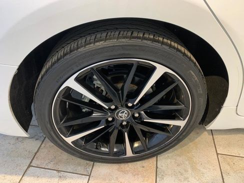 Used 2020 Toyota Camry XSE image 10