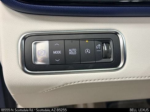 Used 2026 Buick Enclave Avenir w/ Super Cruise Package FWD image 21