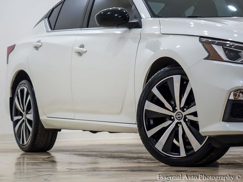 Used 2021 Nissan Altima 2.5 SR image 4