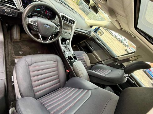 Used 2013 Ford Fusion SE image 13