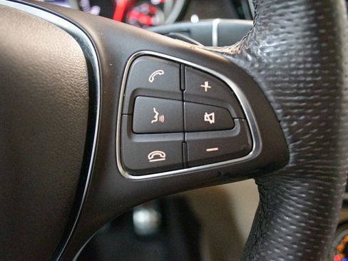 Used 2019 Mercedes-Benz GLE 400 4MATIC image 42