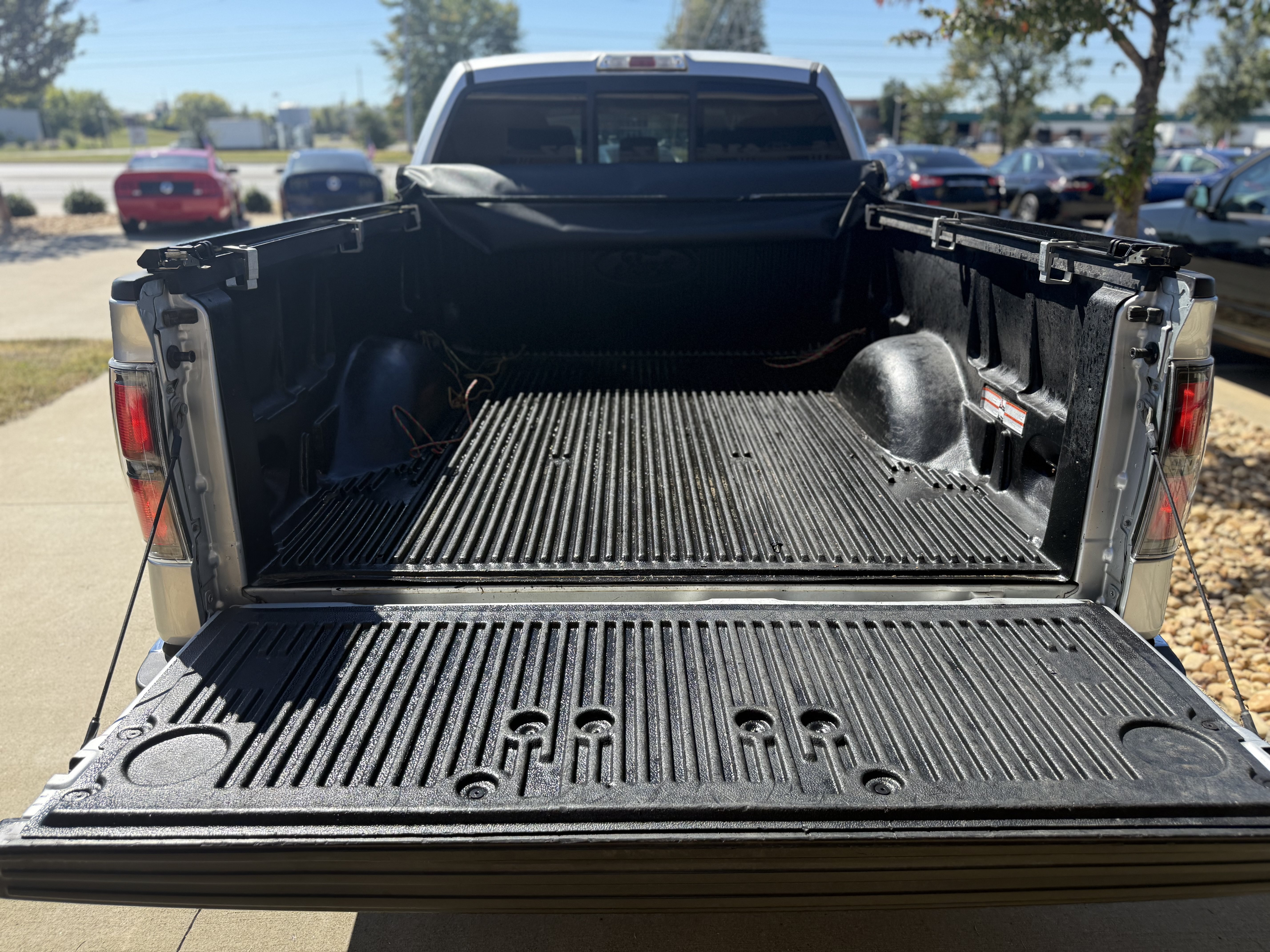 Used 2012 Ford F150 XLT w/ XLT Chrome Pkg AWD/4WD image 14