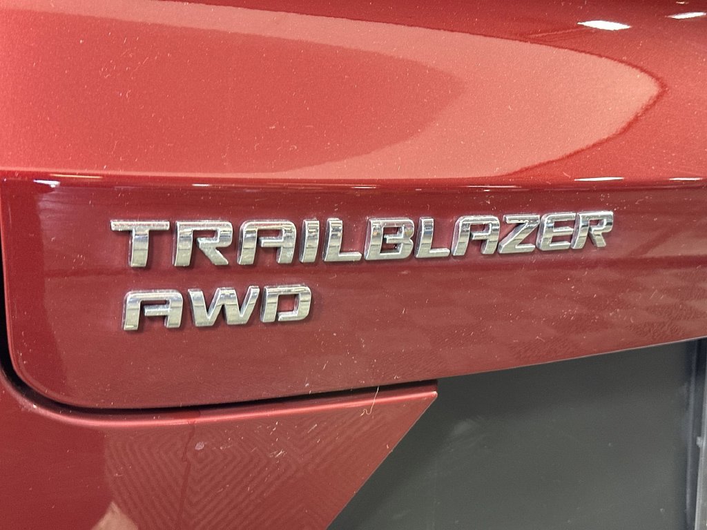 Certified 2024 Chevrolet TrailBlazer LT w/ Driver Confidence Package AWD/4WD image 32