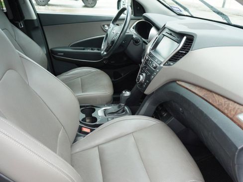 Used 2017 Hyundai Santa Fe FWD w/ Cargo Package image 9