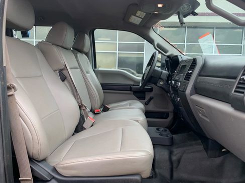 Used 2017 Ford F350 XL image 21