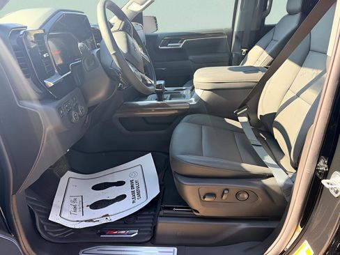 New 2026 Chevrolet Silverado 1500 LT Trail Boss w/ Dark Appearance Package image 14