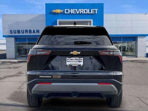 New 2026 Chevrolet Equinox LT w/ Safety and Technology Package FWD image 4