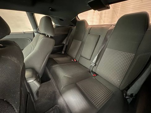 Used 2018 Dodge Challenger R/T RWD image 11