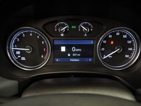 Used 2021 Buick Enclave Essence w/ Sport Touring Edition image 28