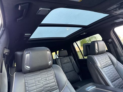 Certified 2024 Cadillac Escalade ESV Sport Platinum w/ LPO, ONYX Package AWD/4WD image 18