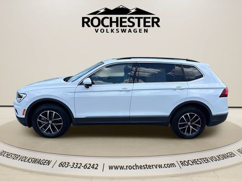 Used 2021 Volkswagen Tiguan SE w/ Panoramic Sunroof Package AWD/4WD image 3