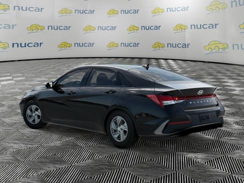 New 2026 Hyundai Elantra SE FWD image 5