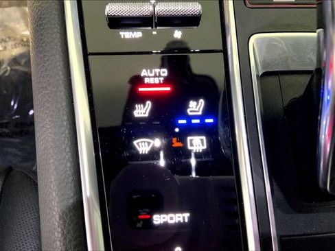 Certified 2019 Porsche Panamera 4 AWD/4WD image 37
