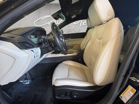Certified 2022 Cadillac CT4 Luxury w/ Cold Weather Package RWD image 22
