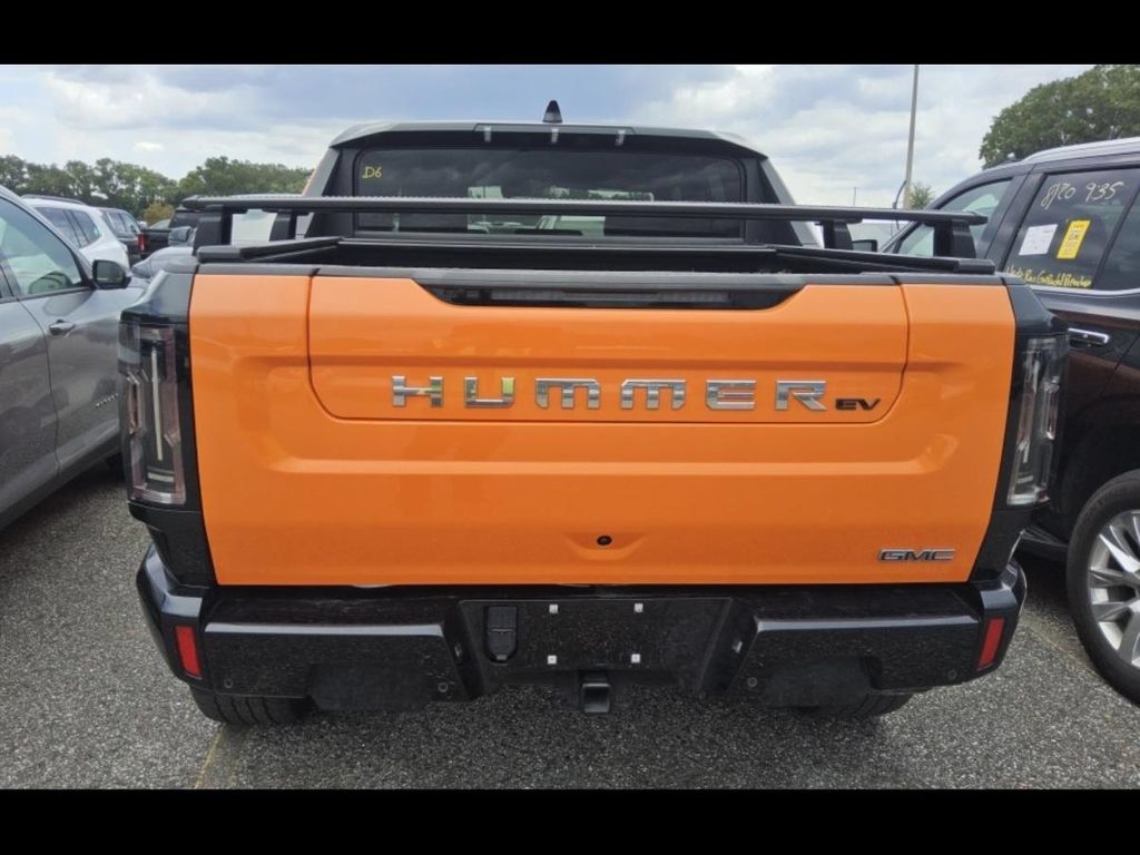 Used 2024 GMC Hummer EV 2X w/ LPO, Illumination Package AWD/4WD image 7
