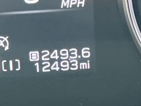 Certified 2024 Subaru Crosstrek 2.0i Premium image 19