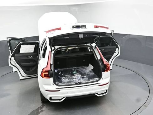New 2027 Volvo XC60 B5 Plus AWD/4WD image 51