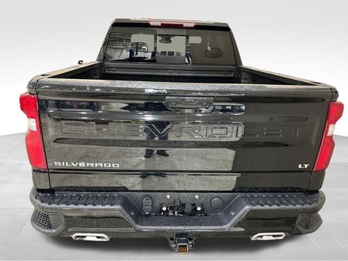 Used 2025 Chevrolet Silverado 1500 LT Trail Boss w/ Convenience Package II AWD/4WD image 4