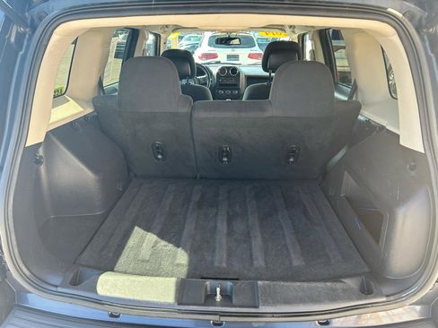 Used 2014 Jeep Patriot Latitude image 17