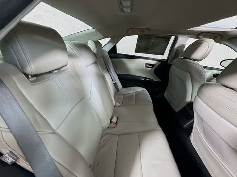 Used 2016 Toyota Avalon XLE Plus image 25