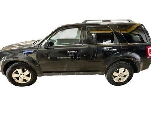 Used 2012 Ford Escape XLT AWD/4WD image 2